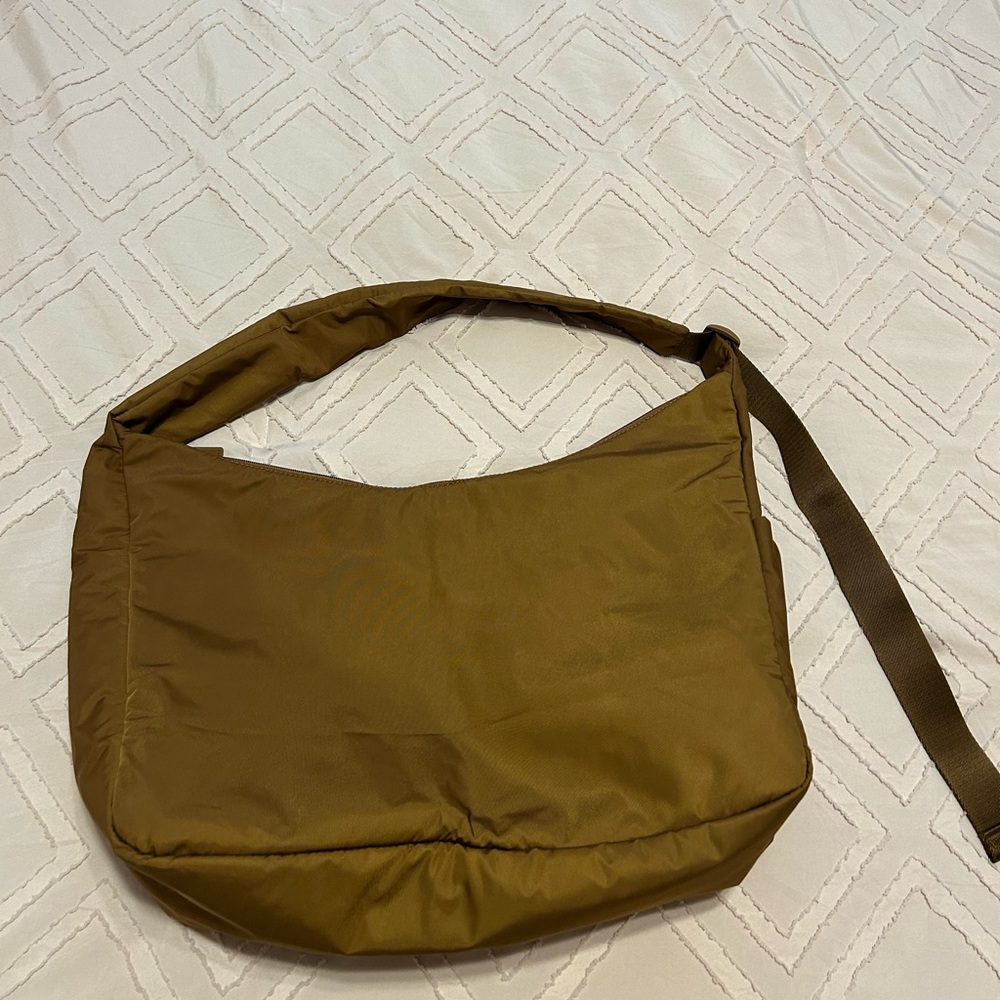 AWAY Nylon Bag - Picture 2 of 12